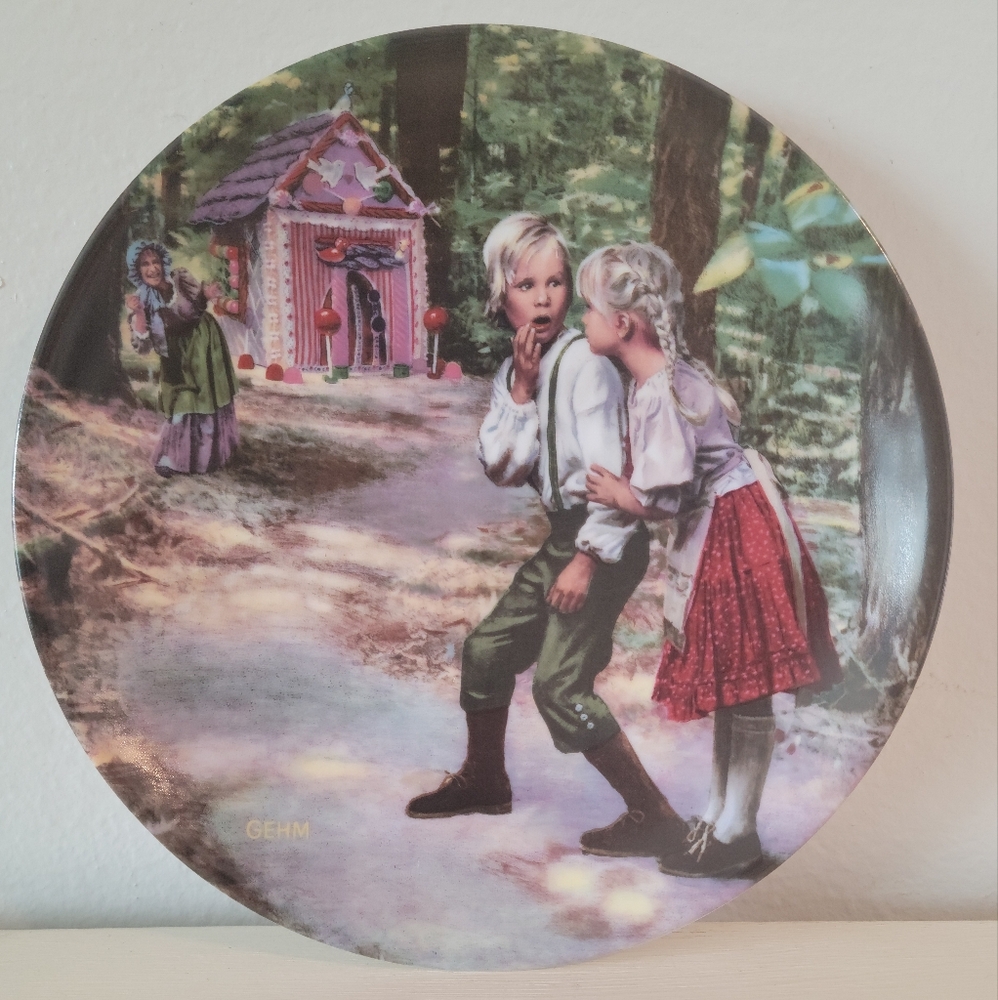 Limited Edition Collectors Plate Of Hansel and Gretel By Konigszelt Bayern